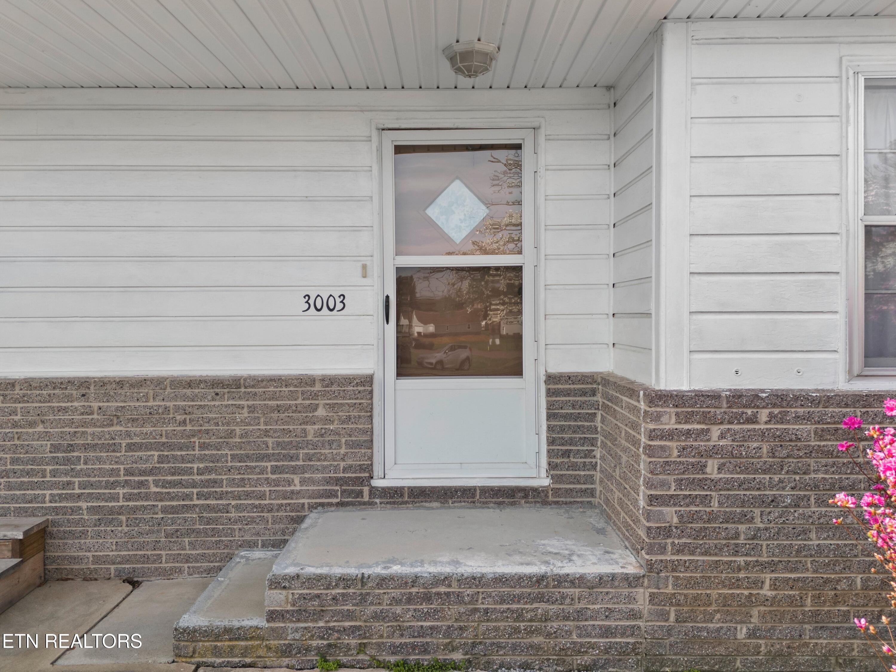 3003 Jane Street White Pine, TN 37890 - Photo 6 of 25 005-3003JaneStreet-WhitePine-TN-37890-SM