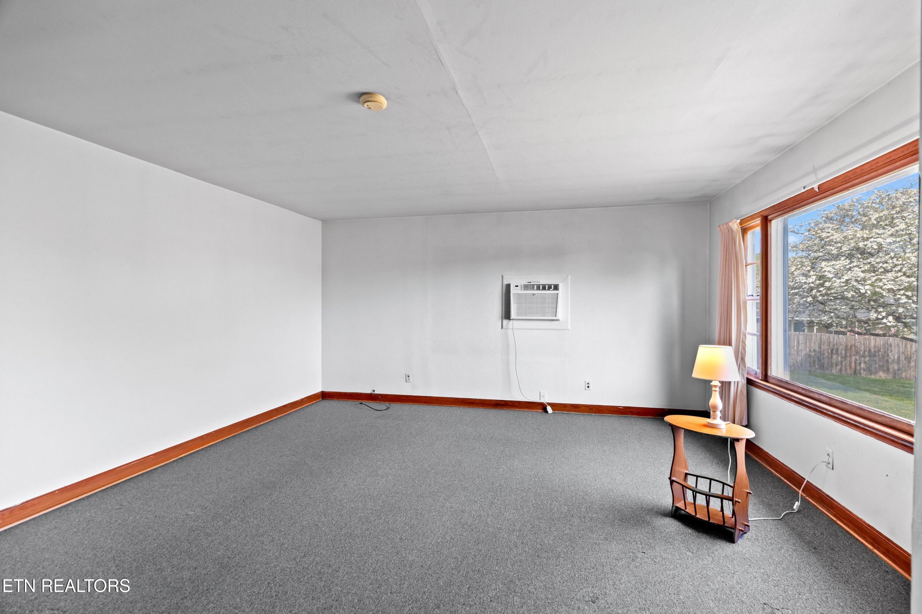 3003 Jane Street White Pine, TN 37890 - Photo 7 of 25 008-3003JaneStreet-WhitePine-TN-37890-SM