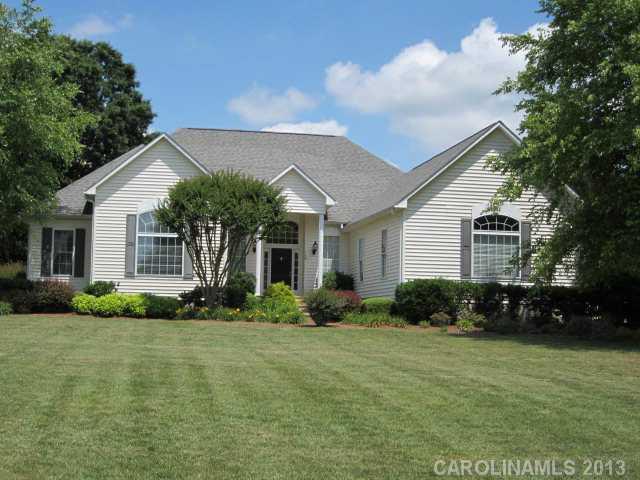 119 Manteo Road, Unit 3 Lexington, NC 27295 - Photo 1 of 16 Gallery Image 1