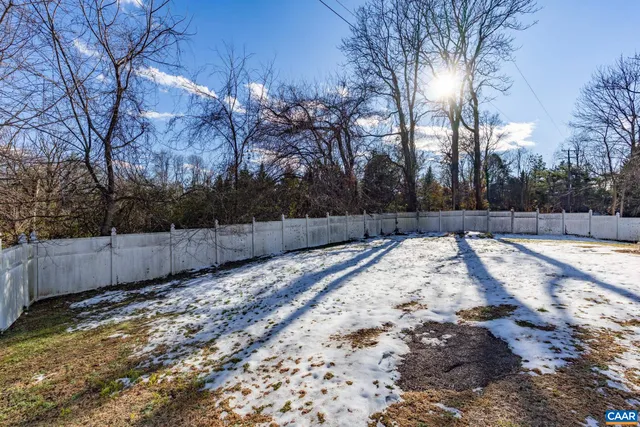 $2,250 | 703 Tilman Road, Charlottesville, VA 22901