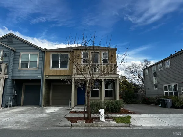 $3,475 | 2042 Ravello Way, Santa Rosa, CA 95403