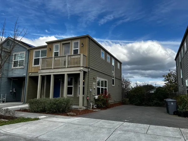 $3,475 | 2042 Ravello Way, Santa Rosa, CA 95403