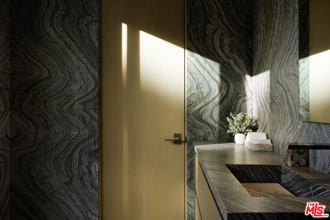 2180 Stradella Road Los Angeles, CA 90077 - Photo 16 of 21