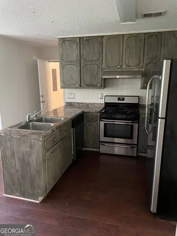 $1,995 | 20 Bridgewater Drive, Newnan, GA 30265