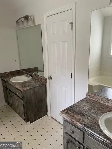 $1,995 | 20 Bridgewater Drive, Newnan, GA 30265