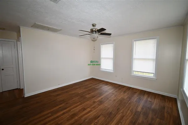 $950 | 912 17th Street, Lake Charles, LA 70601