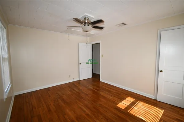 $950 | 912 17th Street, Lake Charles, LA 70601