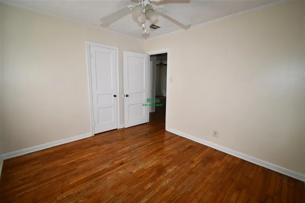 $950 | 912 17th Street, Lake Charles, LA 70601