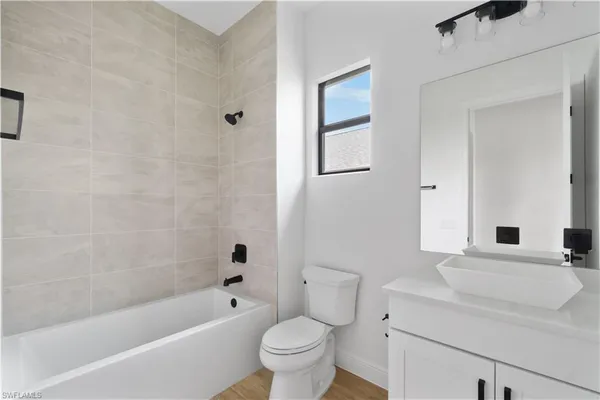 $5,500 | 837 91st Avenue North, Naples, FL 34108