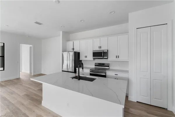 $5,500 | 837 91st Avenue North, Naples, FL 34108
