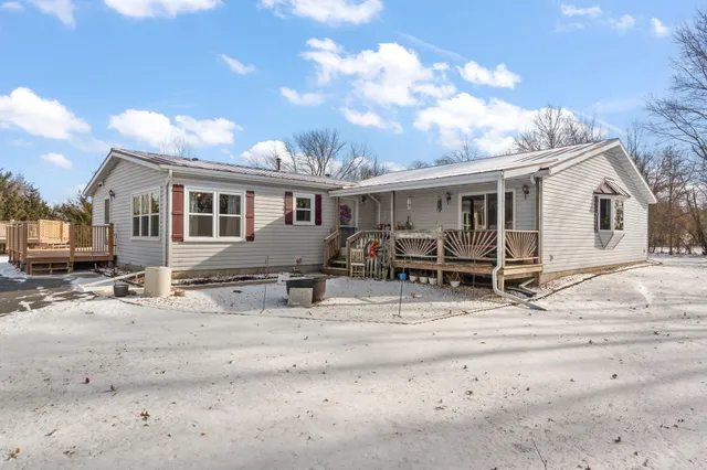 $349,900 | 5815 North Us Highway, Rensselaer, IN 47978