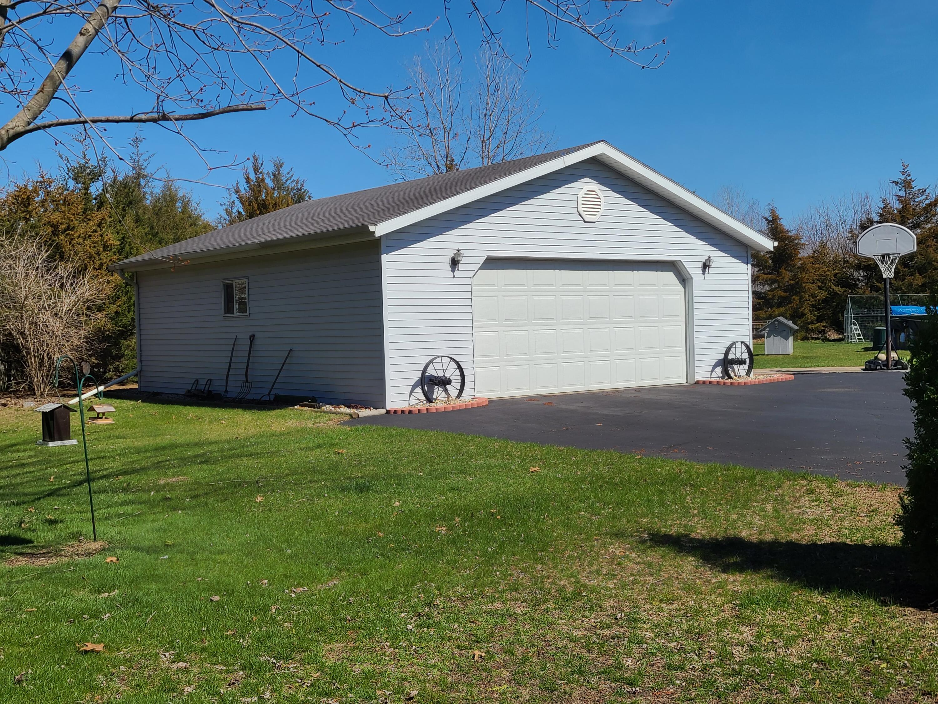 5815 North Us Highway Rensselaer, IN 47978 - Photo 3 of 43 3000x2250