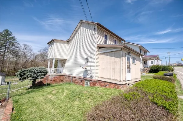 $120,000 | 627 Rostraver Road, Belle Vernon, PA 15012