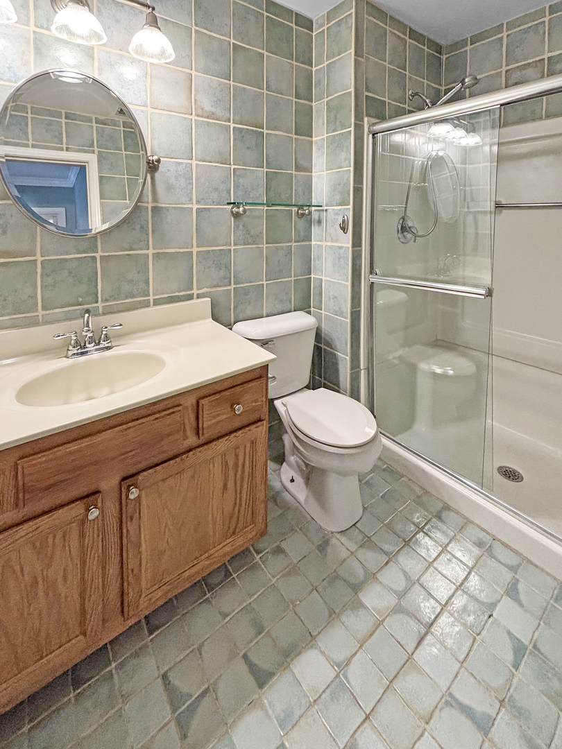 817 Blue Spruce Court Lindenhurst, IL 60046 - Photo 9 of 15