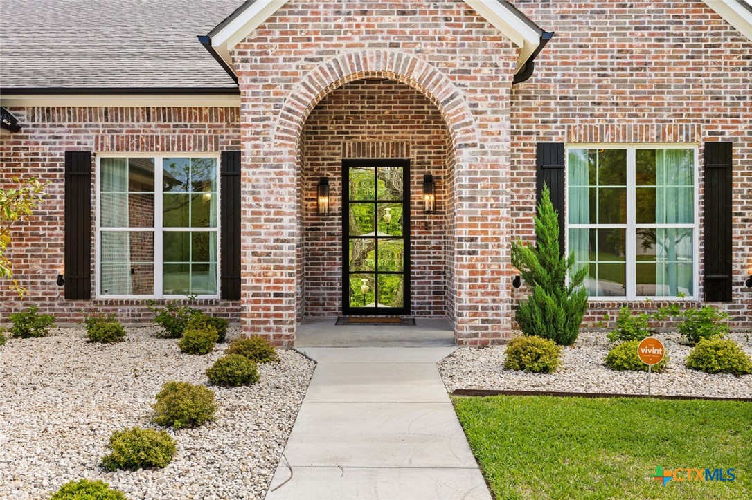 1007 Rivers Edge Drive Belton, TX 76513 - Photo 2 of 48