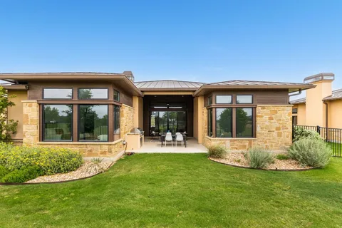 $859,990 | 2317 Kahala Sunset Drive, Spicewood, TX 78669
