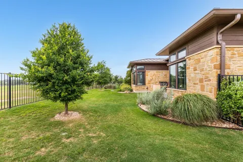 $859,990 | 2317 Kahala Sunset Drive, Spicewood, TX 78669