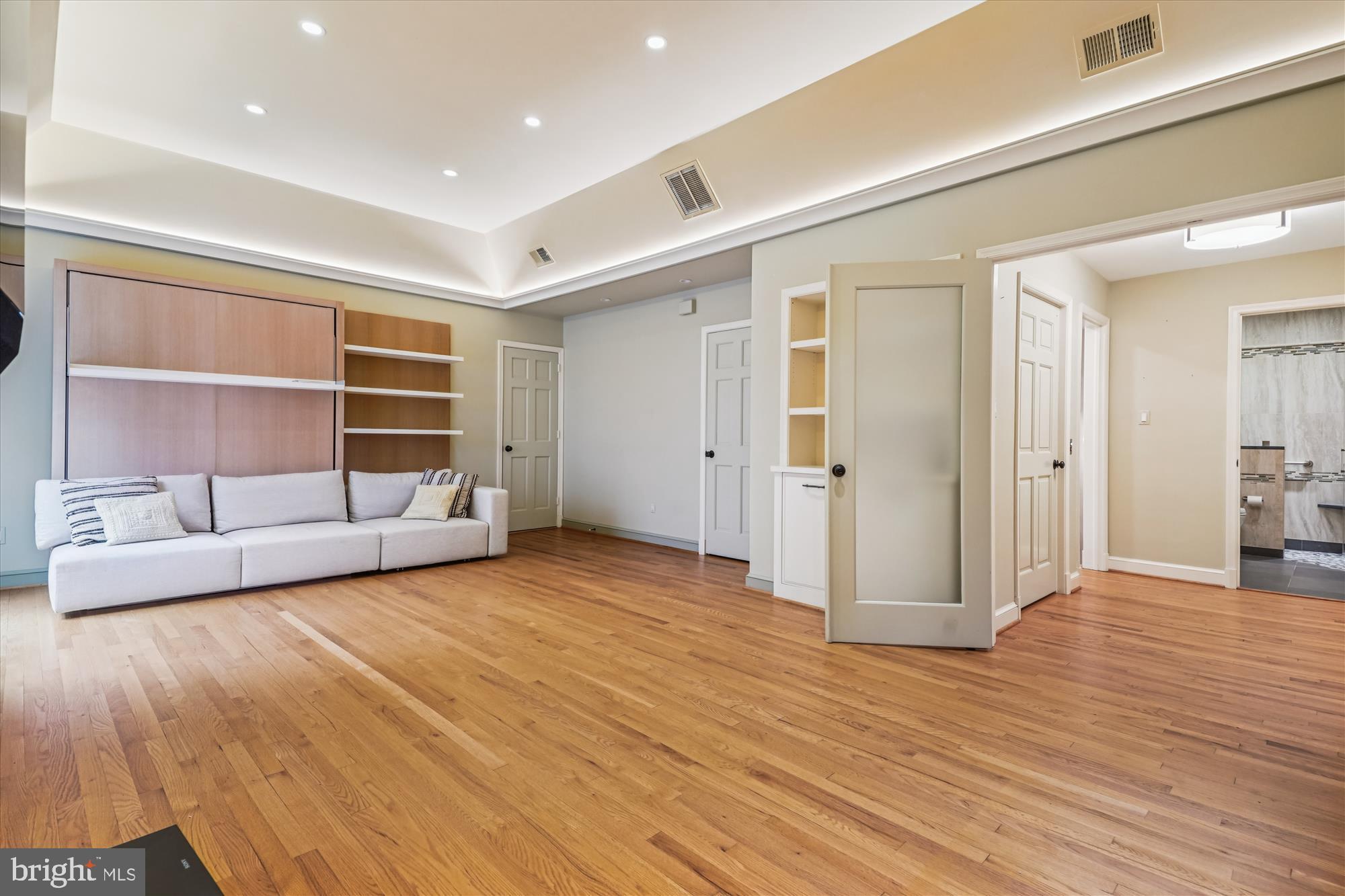 702 Belgrove Road McLean, VA 22101 - Photo 29 of 52 a living room with furniture and window