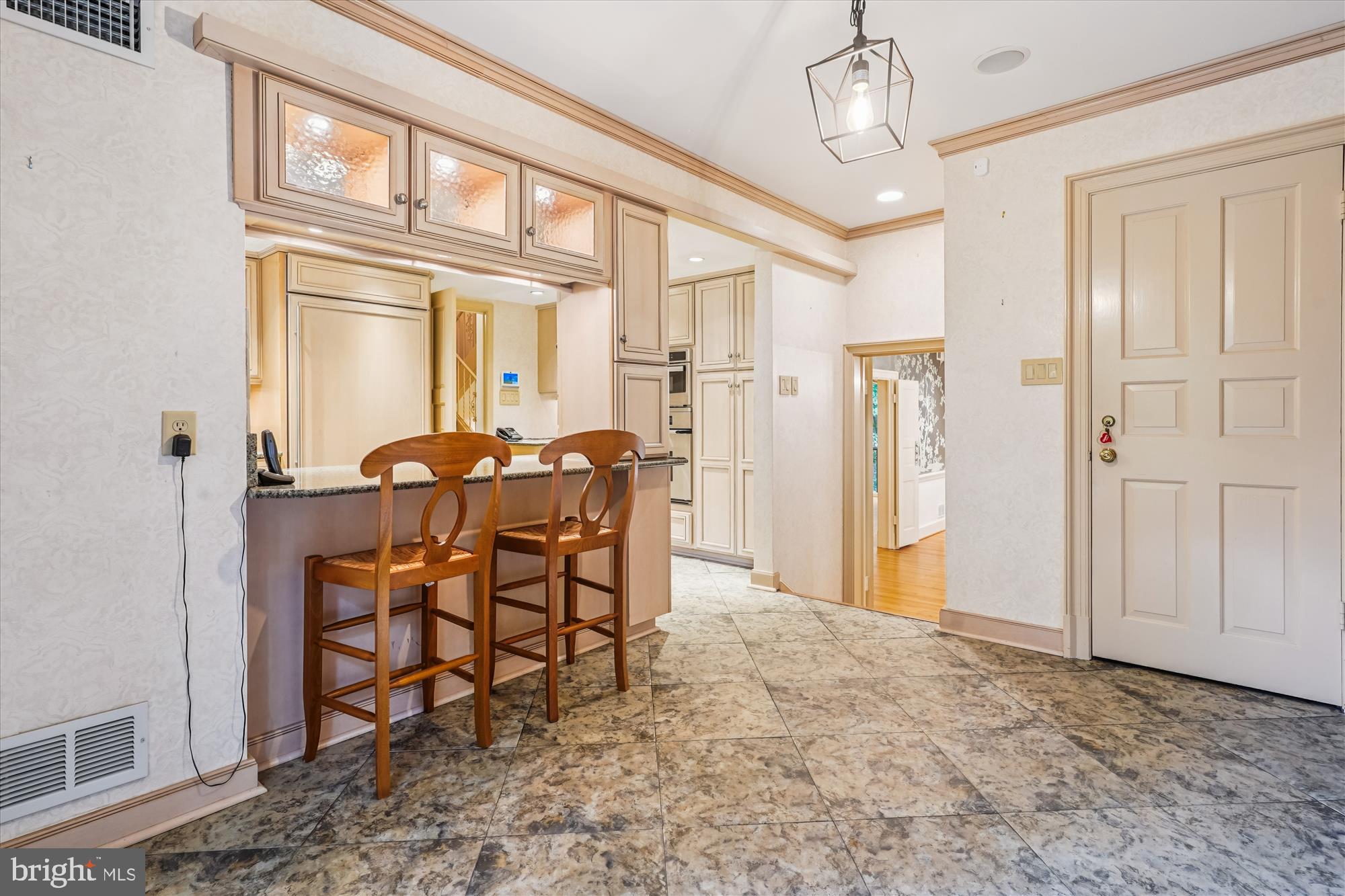 702 Belgrove Road McLean, VA 22101 - Photo 7 of 52 a dining room with furniture and window
