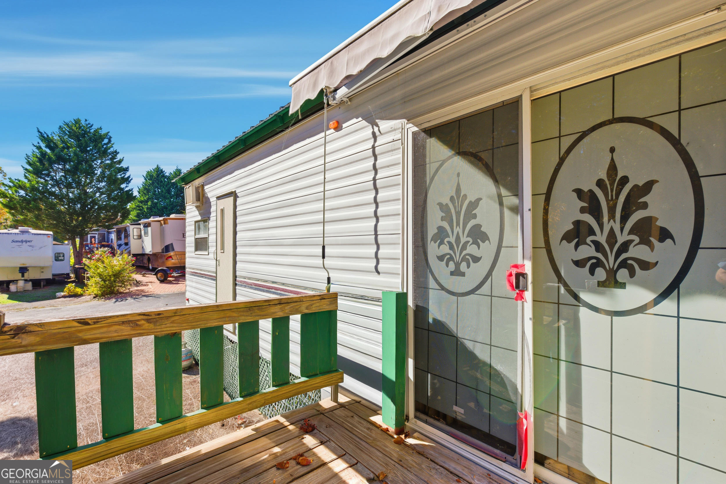 107 Holiday Loop Cleveland, GA 30528 - Photo 3 of 21