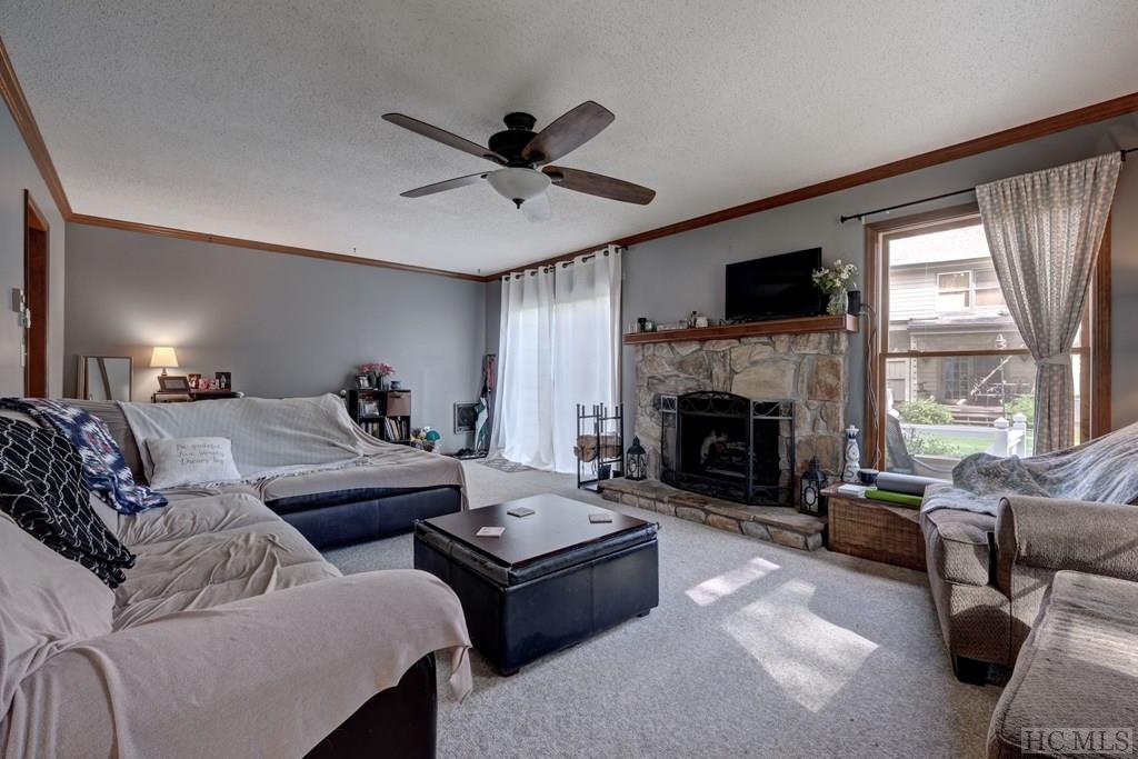 1331 Leonard Road, Unit B6 Highlands, NC 28741 - Photo 2 of 8 Gallery Image 2