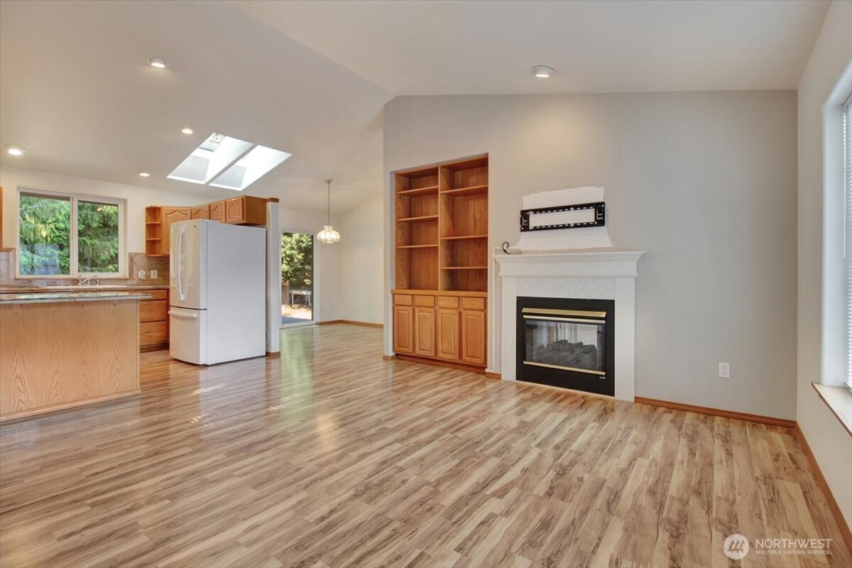 14114 Beverly Park Road, Unit A Edmonds, WA 98026 - Photo 13 of 37 Gallery Image 13