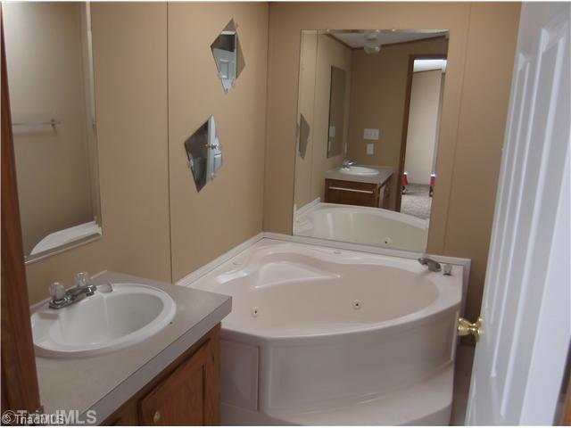 190 Tucker Road Mount Airy, NC 27030 - Photo 7 of 9 Master Bath/Spa.