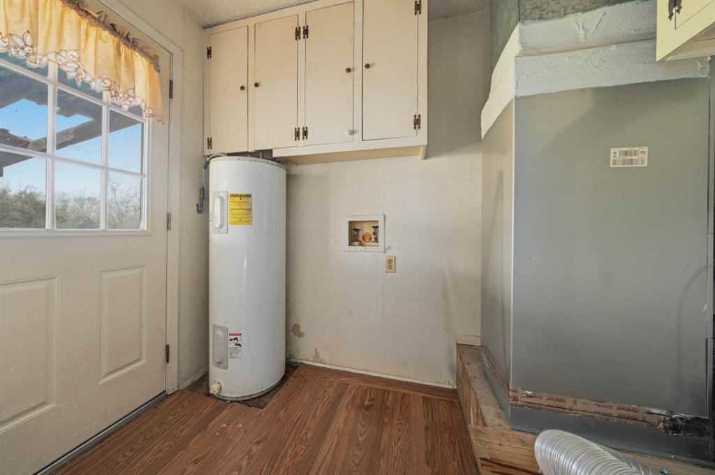 3692 Fm 66 Grandview, TX 76050 - Photo 12 of 39 a view of room with wooden floor