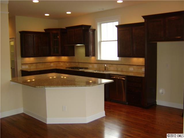 6071 Daphne Circle, Unit 1174 Fort Mill, SC 29708 - Photo 3 of 12 Gallery Image 3