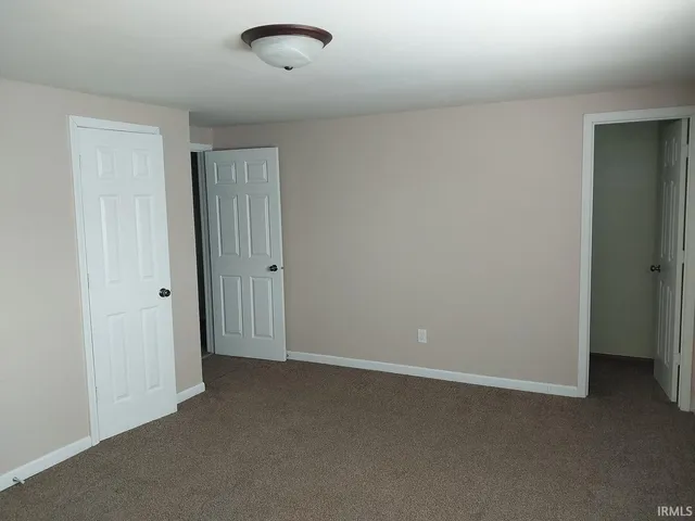 $900 | 127 West Jackson Street, Unit 13 13, Galveston, IN 46932