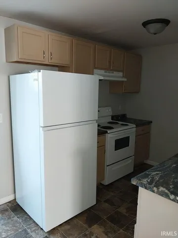 $900 | 127 West Jackson Street, Unit 13 13, Galveston, IN 46932