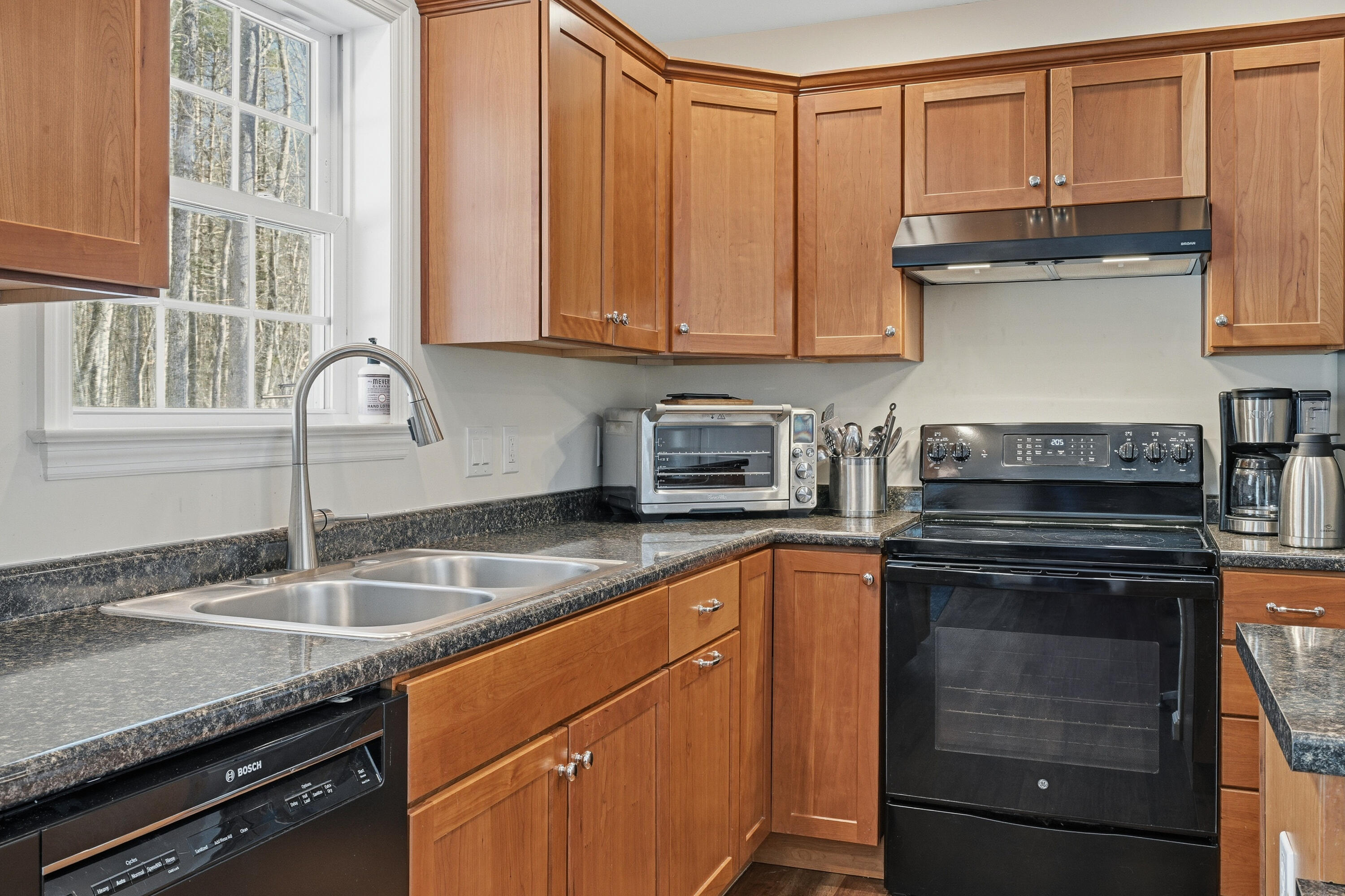 79 Lancaster Road Pittston, ME 04345 - Photo 10 of 50 110391gr-113