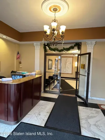 $375,000 | 1100 Clove Road, Unit 7O | Silver Lake