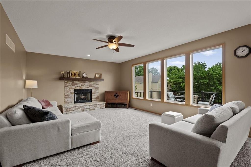 4811 Mund Road Shawnee, KS 66218 - Photo 2 of 24