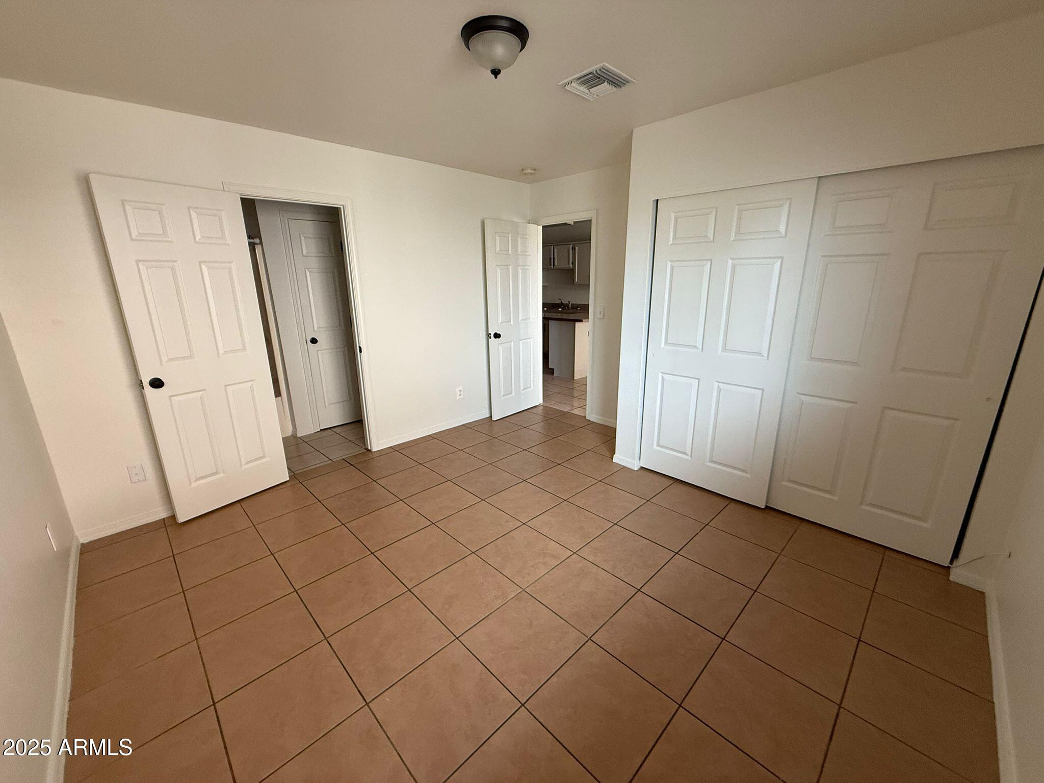 712 East 17th Street, Unit D Douglas, AZ 85607 - Photo 15 of 16 a view of a livingroom with closet
