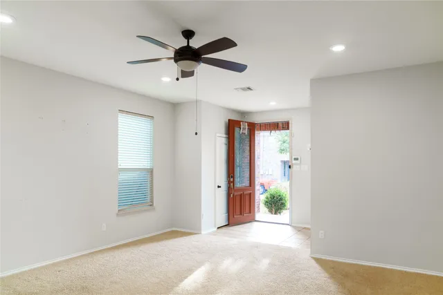 $2,000 | 2950 East Old Settlers Boulevard, Unit 36, Round Rock, TX 78665