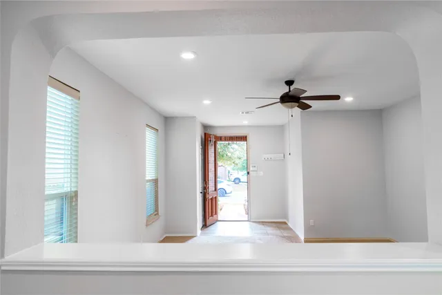 $2,000 | 2950 East Old Settlers Boulevard, Unit 36, Round Rock, TX 78665