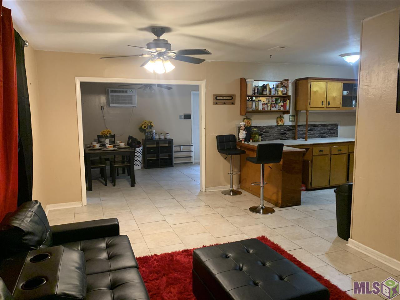 2602 Mchugh Road Baker, LA 70714 - Photo 3 of 5 Living Room