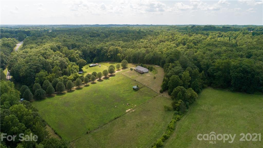 2027 Sawmill Road Hickory Grove, SC 29717 - Photo 8 of 44 Gallery Image 8