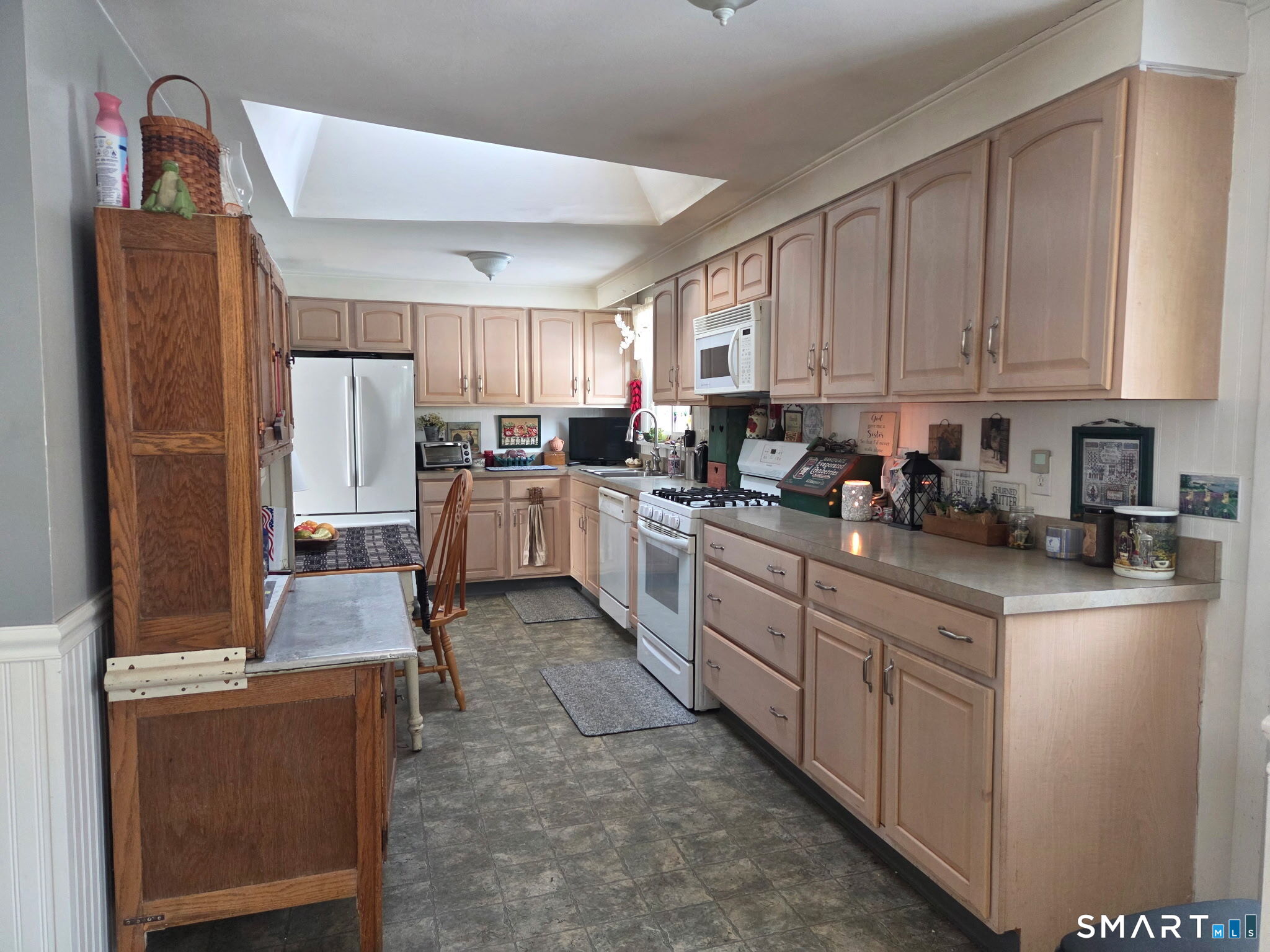 192 Scantic Meadow Road South Windsor, CT 06074 - Photo 17 of 19