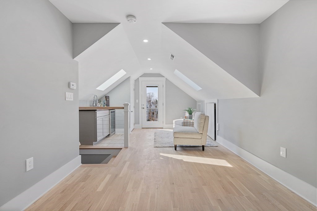 27-2 Central Road, Unit 2 Somerville, MA 02143 - Photo 21 of 41 Gallery Image 21
