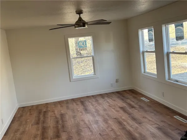 $146,800 | 906 Riverview Drive, St. Joseph, MO 64503