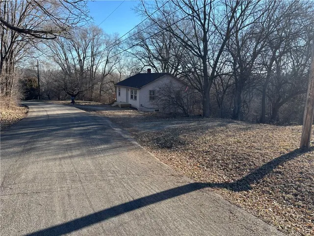 $149,900 | 906 Riverview Drive, St. Joseph, MO 64503