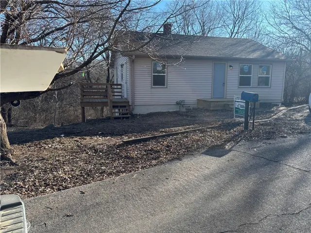 $149,900 | 906 Riverview Drive, St. Joseph, MO 64503