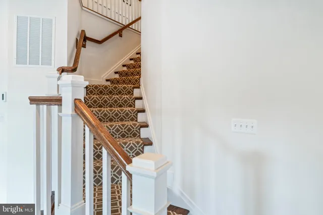a view of entryway and hall