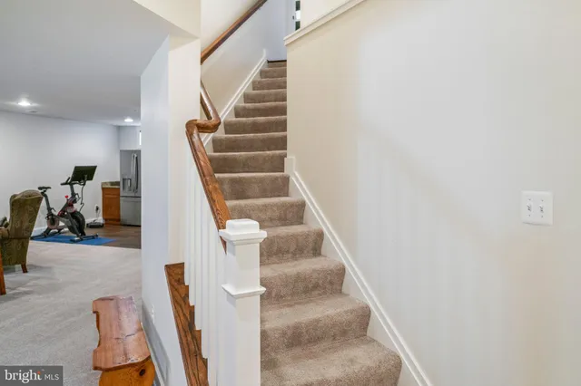 a picture of a wall with a white wall and a painting