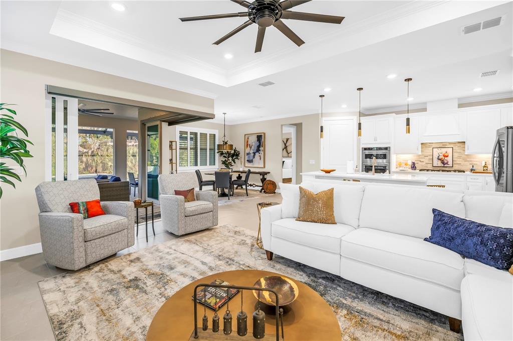 10735 Spring Tide Way Palmetto, FL 34221 - Photo 5 of 41