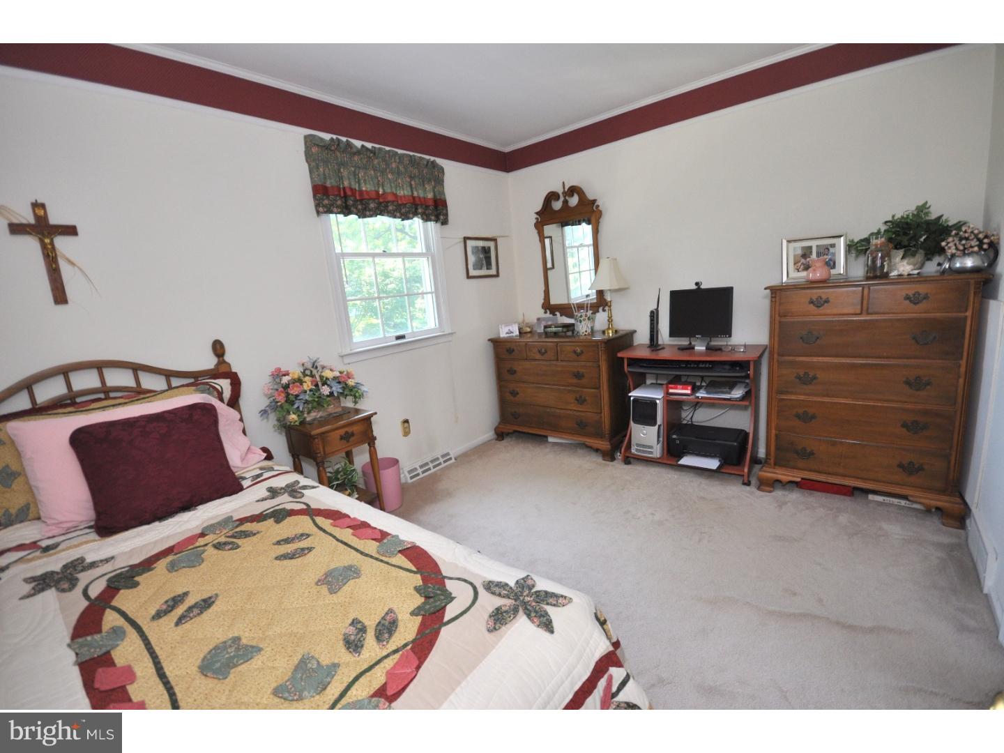 8 Inland Road Ivyland, PA 18974 - Photo 22 of 25
