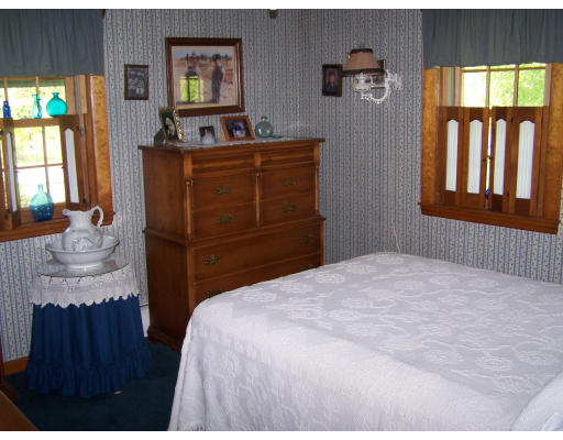112 Maple Street Wenham, MA 01984 - Photo 15 of 26 Gallery Image 15