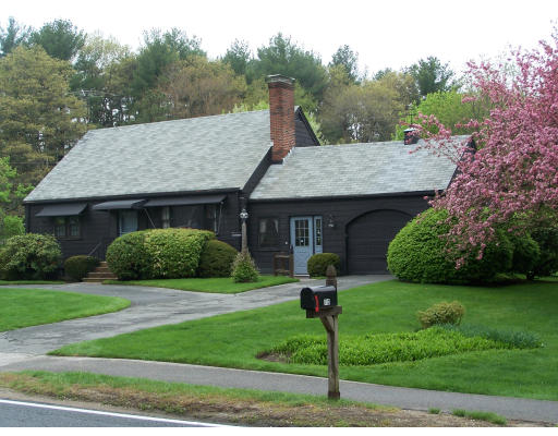 112 Maple Street Wenham, MA 01984 - Photo 2 of 26 Gallery Image 2
